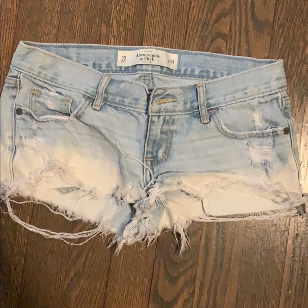 Abercrombie 00 shorts